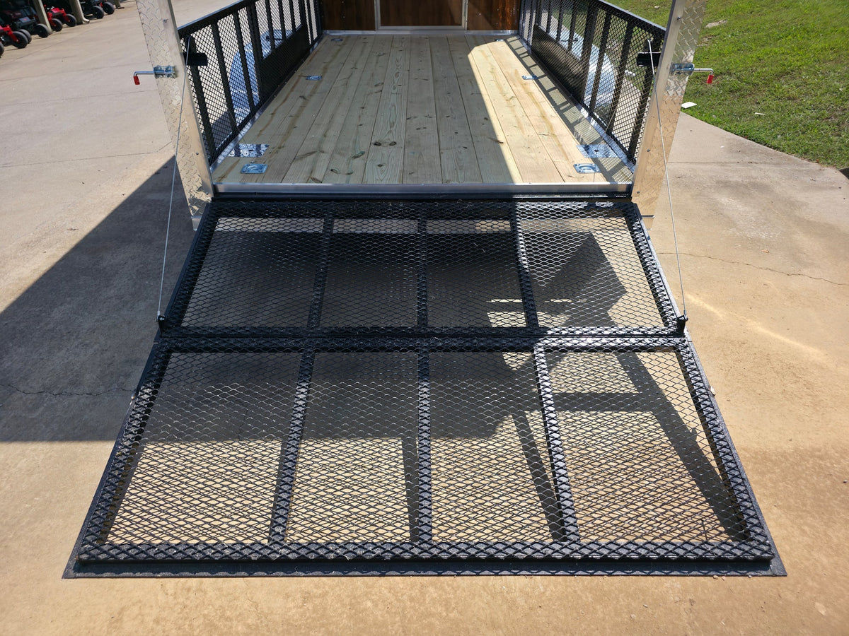 7' X 20' Custom Hybrid Enclosed Trailer (2) 5200lb Axles and 50 Amp Power